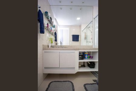 Apartamento à venda com 105m², 3 quartos e 2 vagasBanheiro da Suíte
