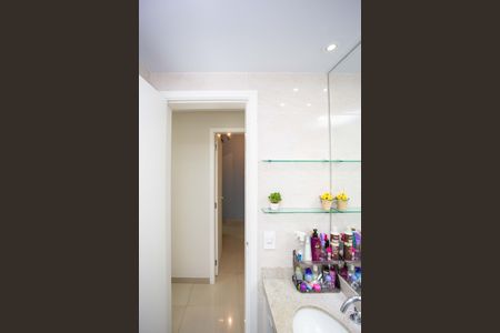 Apartamento à venda com 105m², 3 quartos e 2 vagasBanheiro 2