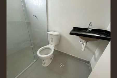 Casa de condomínio para alugar com 90m², 3 quartos e 2 vagasBanheiro Social