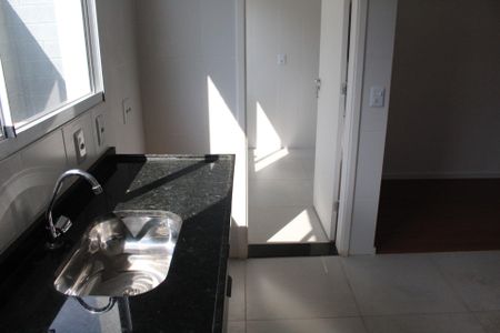 Casa de condomínio para alugar com 90m², 3 quartos e 2 vagasCozinha