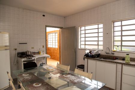 Casa à venda com 200m², 2 quartos e 4 vagasCozinha