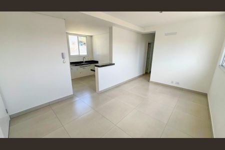 Apartamento à venda com 3 quartos, 73m² em Padre Eustáquio, Belo Horizonte