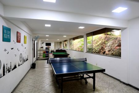 Apartamento à venda com 64m², 3 quartos e 2 vagasSalão de jogos