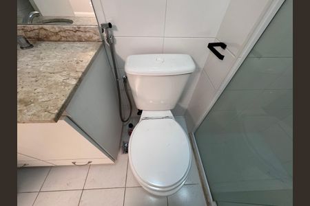 Apartamento à venda com 93m², 2 quartos e 2 vagasSuíte - Banheiro