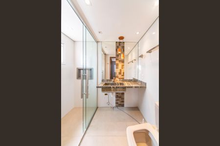 Apartamento à venda com 84m², 2 quartos e 2 vagasBanheiro do Quarto 2