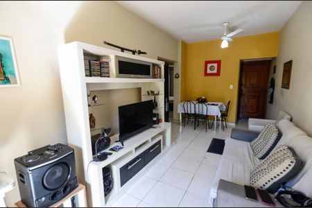 Apartamento à venda com 60m², 2 quartos e 1 vagaSala