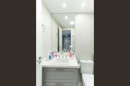 Apartamento à venda com 165m², 3 quartos e 3 vagas Apartamento à venda com 165m², 3 quartos e 3 vagasBanheiro da Suíte 3