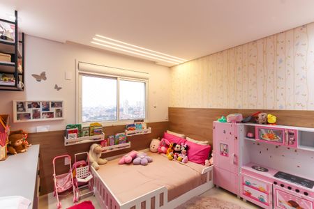 Apartamento à venda com 165m², 3 quartos e 3 vagas Apartamento à venda com 165m², 3 quartos e 3 vagasQuarto 2 - Suíte