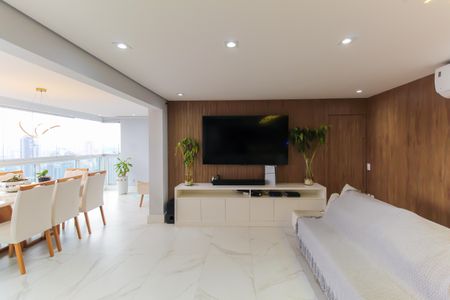 Sala de apartamento à venda com 3 quartos, 165m² em Vila Regente Feijó, São Paulo