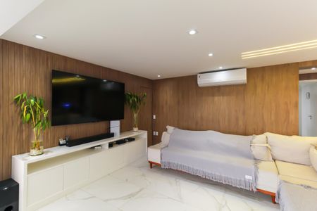 Sala de apartamento à venda com 3 quartos, 165m² em Vila Regente Feijó, São Paulo