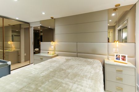 Apartamento à venda com 165m², 3 quartos e 3 vagas Apartamento à venda com 165m², 3 quartos e 3 vagasQuarto 1 - Suíte