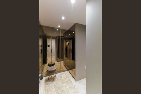 Apartamento à venda com 165m², 3 quartos e 3 vagas Apartamento à venda com 165m², 3 quartos e 3 vagasQuarto 1 - Suíte