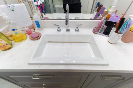 Apartamento à venda com 165m², 3 quartos e 3 vagas Apartamento à venda com 165m², 3 quartos e 3 vagasBanheiro da Suíte 2