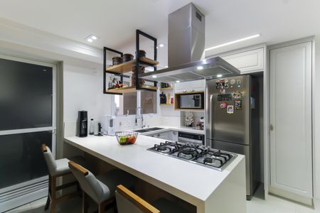 Apartamento à venda com 165m², 3 quartos e 3 vagas Apartamento à venda com 165m², 3 quartos e 3 vagasCozinha