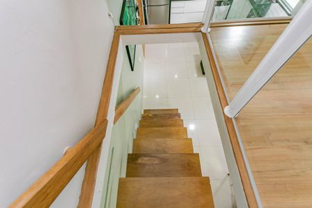 Casa para alugar com 150m², 2 quartos e sem vagaEscada