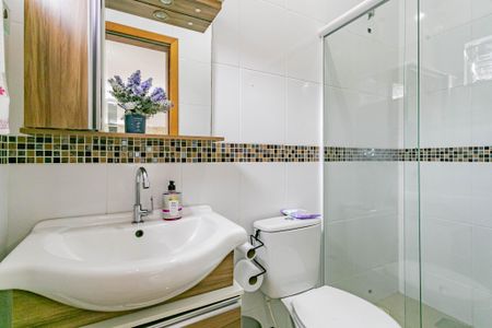 Banheiro de casa para alugar com 2 quartos, 150m² em Vila Vera, São Paulo