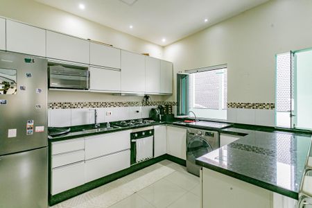 Casa para alugar com 150m², 2 quartos e sem vagaCozinha