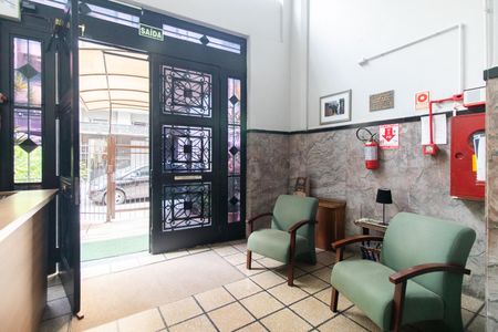 Apartamento para alugar com 178m², 1 quarto e sem vagaHall social