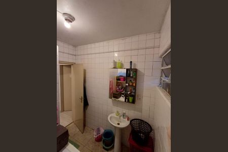 Banheiro de apartamento à venda com 1 quarto, 68m² em Centro Histórico, Porto Alegre