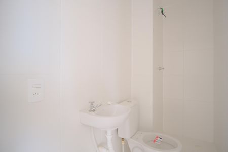 Apartamento para alugar com 33m², 2 quartos e sem vagaBanheiro