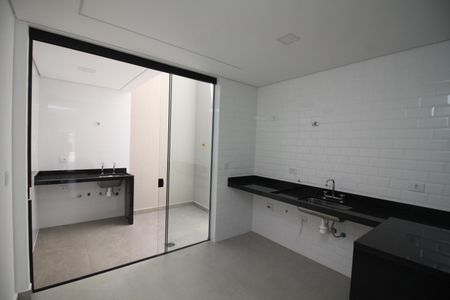 Casa à venda com 80m², 2 quartos e 2 vagasCozinha