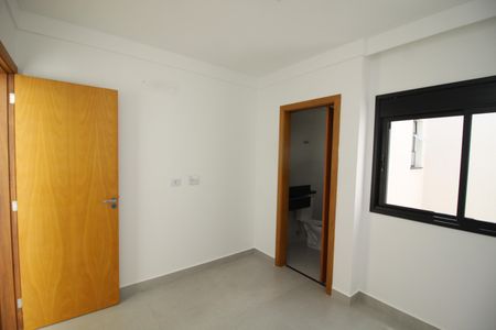 Casa à venda com 80m², 2 quartos e 2 vagasSuíte 2