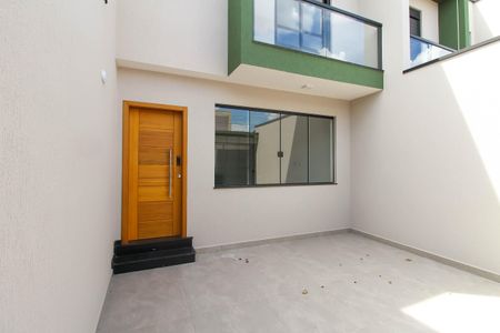 Casa à venda com 70m², 2 quartos e 2 vagasGaragem
