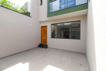 Casa à venda com 70m², 2 quartos e 2 vagasGaragem