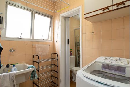 Apartamento à venda com 67m², 2 quartos e 1 vagaÁrea de Serviço