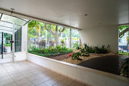 Apartamento à venda com 67m², 2 quartos e 1 vagaÁrea comum - Entrada do Edifício