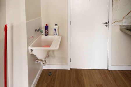 Apartamento para alugar com 32m², 2 quartos e sem vaga Apartamento para alugar com 32m², 2 quartos e sem vagaÁrea de Serviço