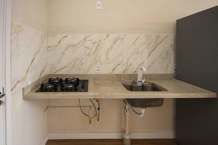 Cozinha de apartamento para alugar com 2 quartos, 32m² em Vila Graciosa, São Paulo