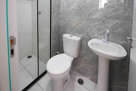 Apartamento para alugar com 32m², 2 quartos e sem vaga Apartamento para alugar com 32m², 2 quartos e sem vagaBanheiro