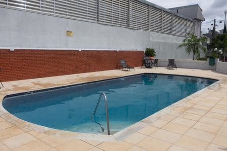 Apartamento à venda com 47m², 2 quartos e 1 vaga Apartamento à venda com 47m², 2 quartos e 1 vagaÁrea comum - Piscina