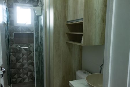 Banheiro de apartamento à venda com 2 quartos, 47m² em Jardim Independência (são Paulo), São Paulo