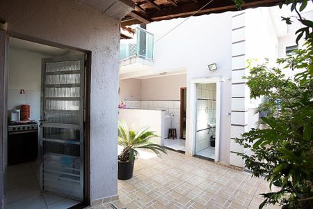 Casa à venda com 200m², 3 quartos e 2 vagas