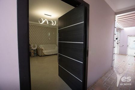 Casa à venda com 3 quartos, 200m² em Jardim Stella, Santo André