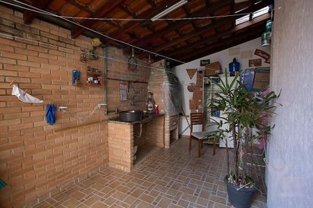Casa à venda com 200m², 3 quartos e 2 vagas