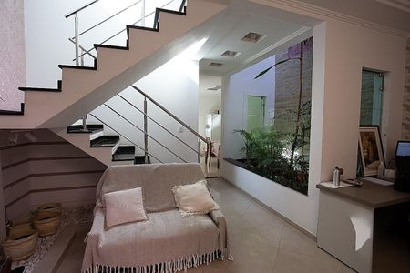 Casa à venda com 200m², 3 quartos e 2 vagas