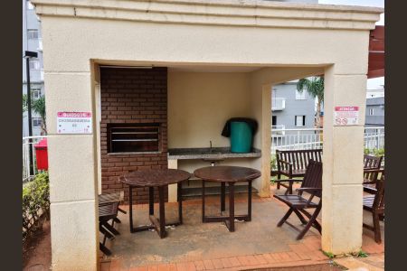 Apartamento à venda com 49m², 2 quartos e 1 vaga Apartamento à venda com 49m², 2 quartos e 1 vagaÁrea comum - Churrasqueira