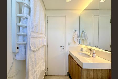Apartamento à venda com 168m², 2 quartos e 3 vagasBanheiro Suíte 