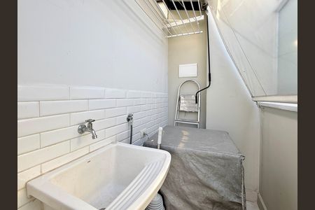 Apartamento à venda com 168m², 2 quartos e 3 vagasÁrea de Serviço