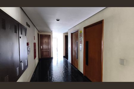 Apartamento para alugar com 40m², 1 quarto e 1 vagaElevador