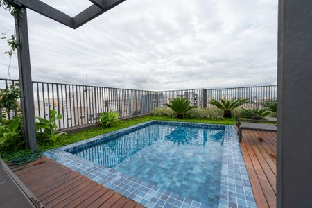 Studio para alugar com 34m², 1 quarto e sem vagaPiscina