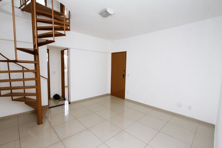 Sala de apartamento para alugar com 4 quartos, 136m² em Jardim America, Belo Horizonte