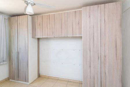 Apartamento para alugar com 110m², 3 quartos e 1 vaga Apartamento para alugar com 110m², 3 quartos e 1 vagaSuíte - Armários