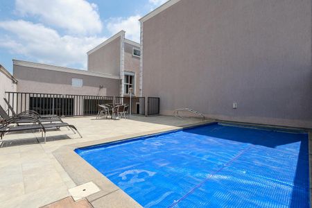 Casa de condomínio à venda com 100m², 2 quartos e 2 vagasÁrea comum - Piscina