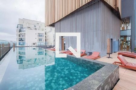 Studio à venda com 30m², 1 quarto e sem vagaÁrea comum - Piscina