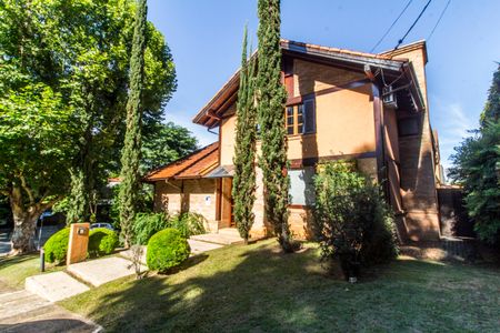 Casa de condomínio para alugar com 810m², 5 quartos e 6 vagas Casa de condomínio para alugar com 810m², 5 quartos e 6 vagasVista da Rua