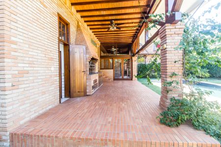 Casa de condomínio para alugar com 810m², 5 quartos e 6 vagas Casa de condomínio para alugar com 810m², 5 quartos e 6 vagasÁrea gourmet